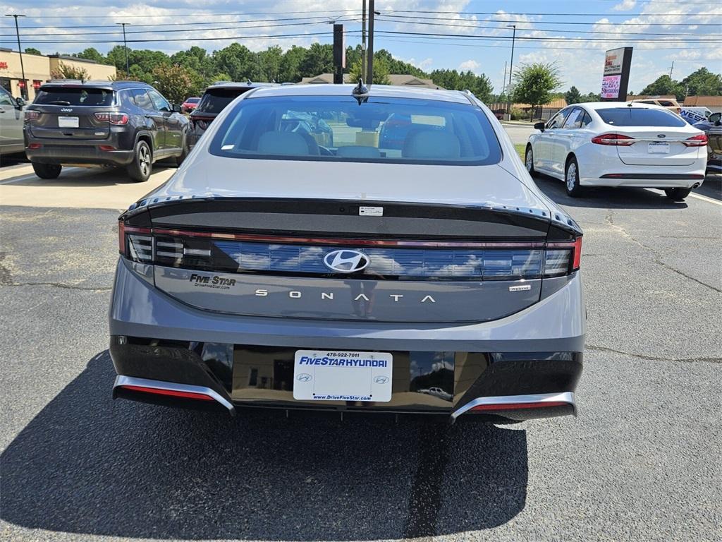new 2025 Hyundai Sonata Hybrid car, priced at $29,649