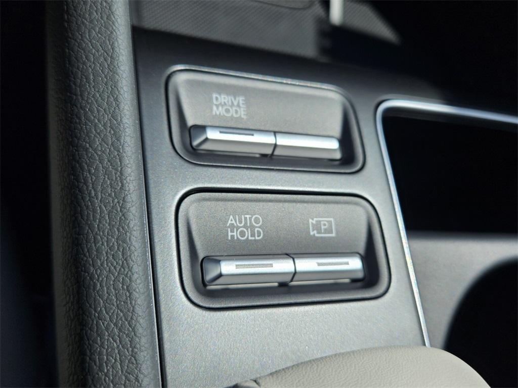 new 2025 Hyundai Sonata Hybrid car, priced at $29,649