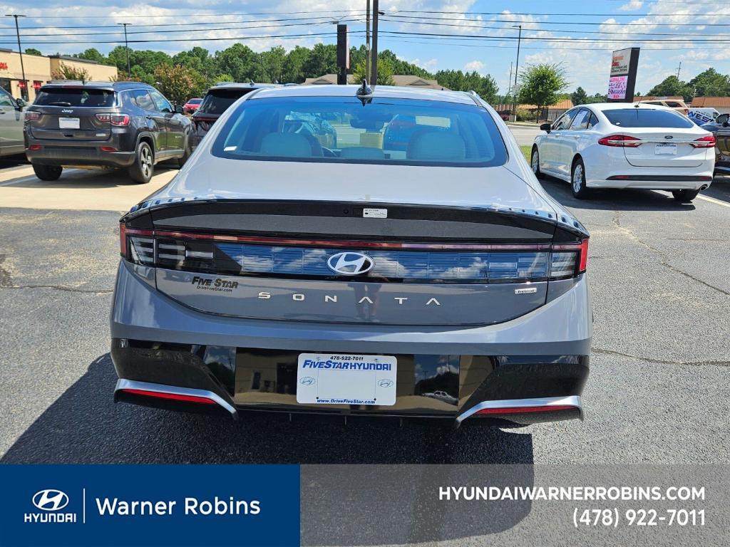 new 2025 Hyundai Sonata Hybrid car, priced at $26,998