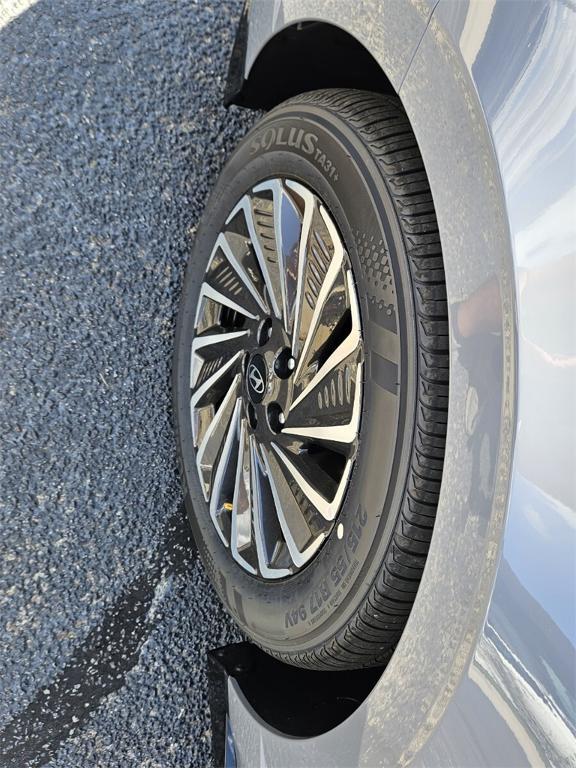 new 2025 Hyundai Sonata Hybrid car, priced at $29,649