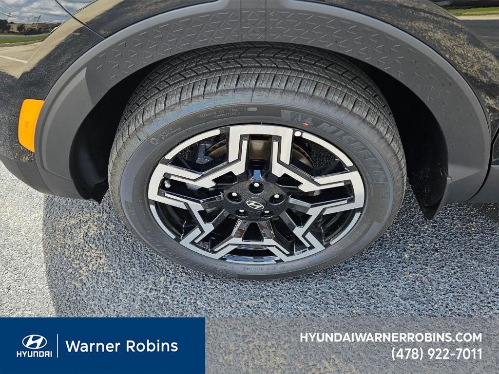 new 2025 Hyundai SANTA CRUZ car, priced at $38,996