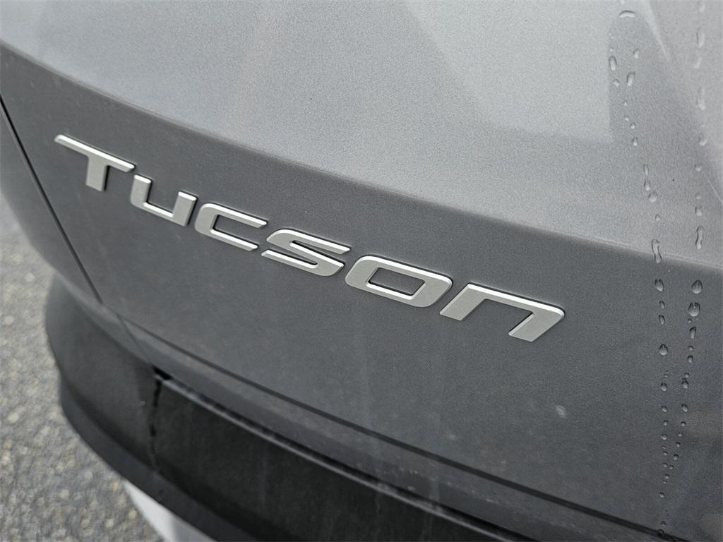 new 2025 Hyundai TUCSON Hybrid car, priced at $34,000