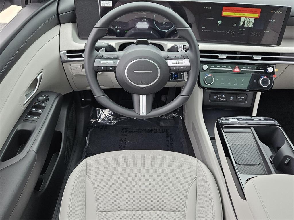 new 2025 Hyundai TUCSON Hybrid car, priced at $34,000