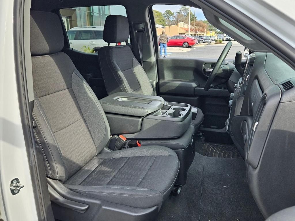 used 2024 Chevrolet Silverado 1500 car, priced at $35,220