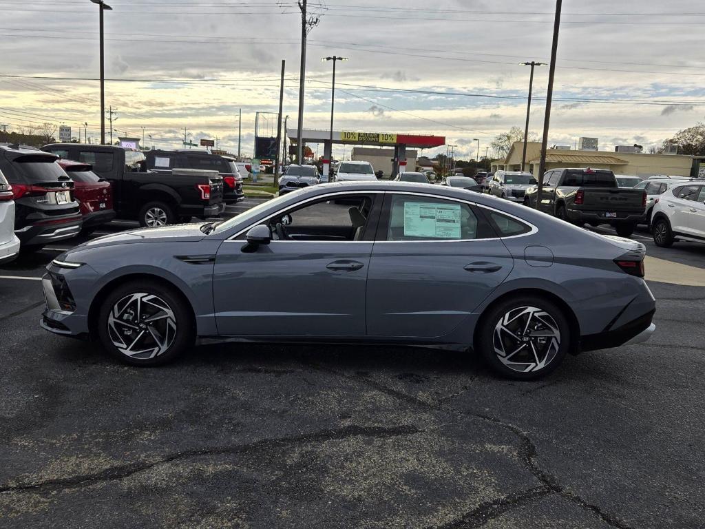 new 2026 Hyundai Sonata car, priced at $27,124