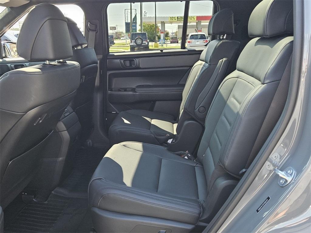 new 2026 Hyundai SANTA FE HEV car, priced at $46,525