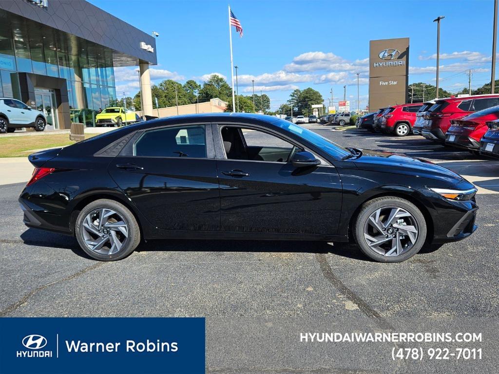 new 2025 Hyundai Elantra car, priced at $21,115