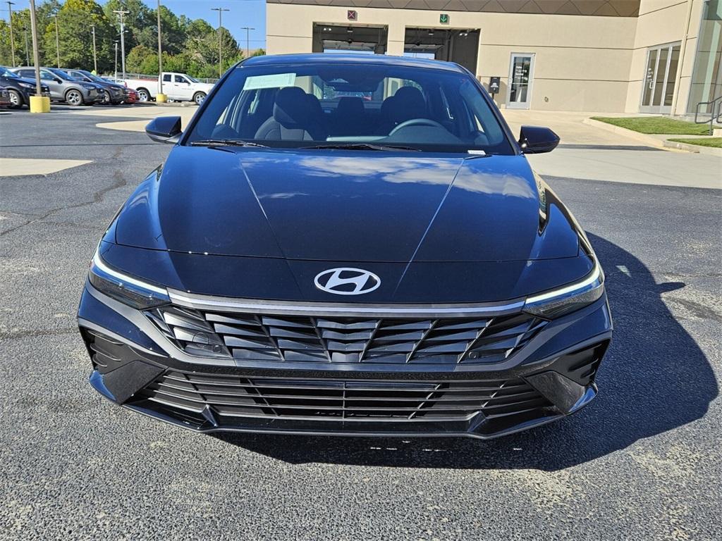 new 2025 Hyundai Elantra car, priced at $21,402
