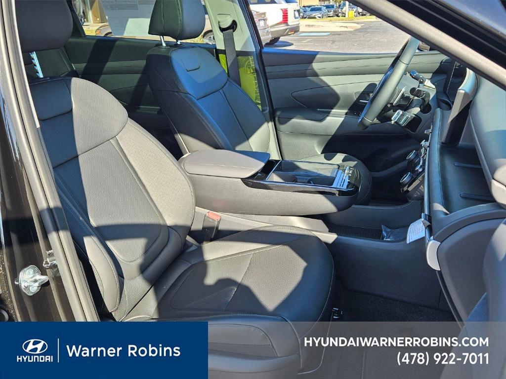 new 2025 Hyundai TUCSON Hybrid car, priced at $30,996