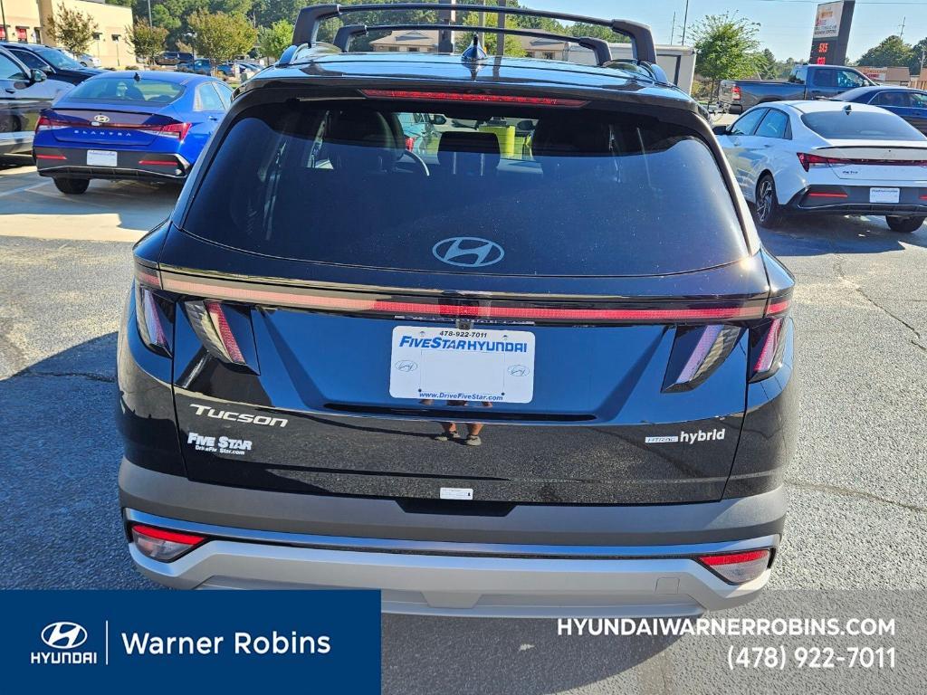 new 2025 Hyundai TUCSON Hybrid car, priced at $30,996