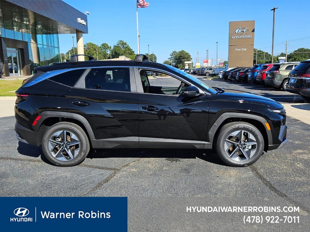 new 2025 Hyundai TUCSON Hybrid car, priced at $30,996