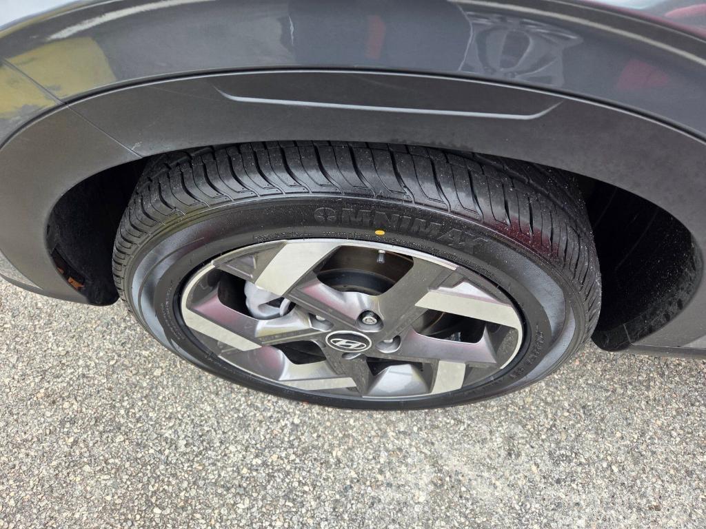 used 2025 Hyundai Venue car, priced at $18,920