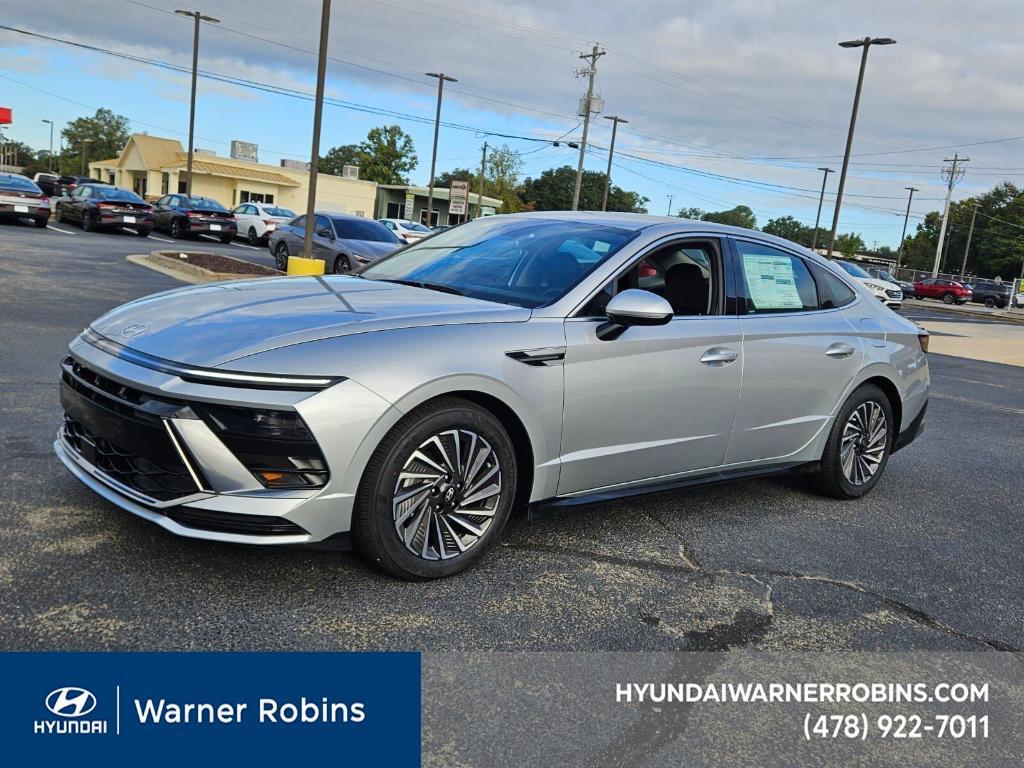 new 2025 Hyundai Sonata Hybrid car, priced at $26,995