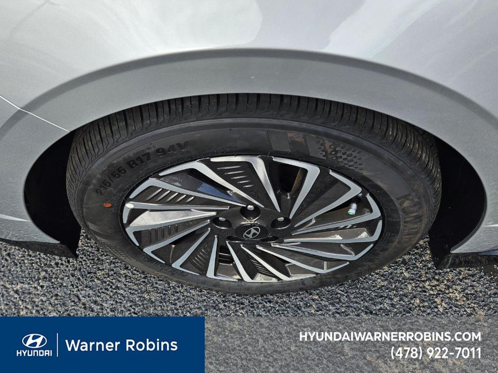 new 2025 Hyundai Sonata Hybrid car, priced at $26,995