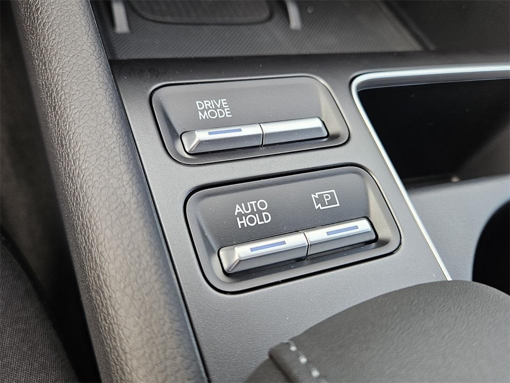 new 2025 Hyundai Sonata Hybrid car, priced at $29,660
