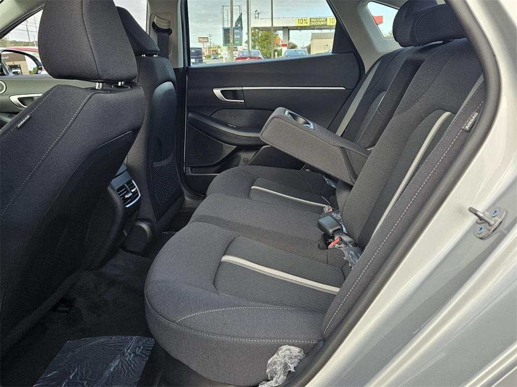 new 2025 Hyundai Sonata Hybrid car, priced at $29,660