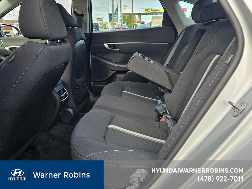 new 2025 Hyundai Sonata Hybrid car, priced at $26,995