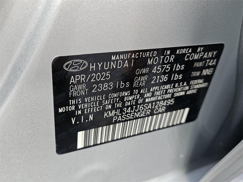 new 2025 Hyundai Sonata Hybrid car, priced at $29,660