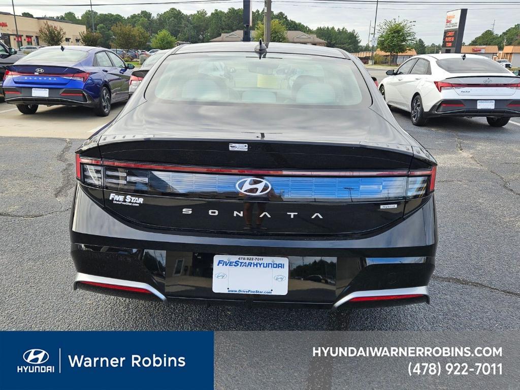 new 2025 Hyundai Sonata Hybrid car, priced at $26,895