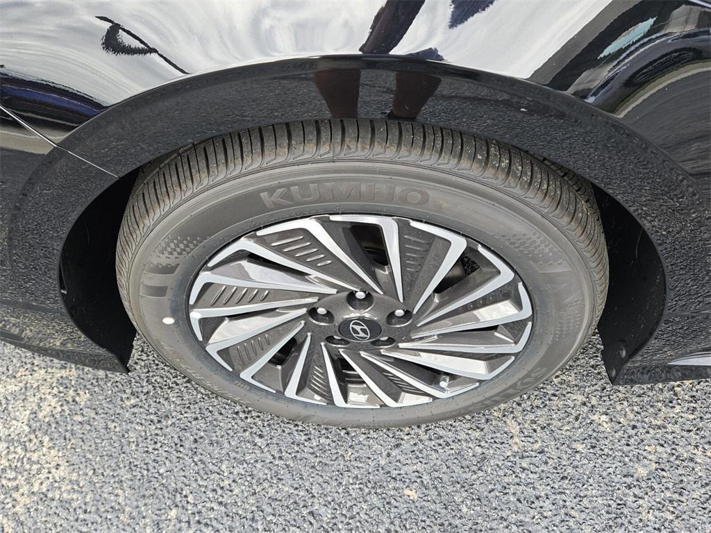 new 2025 Hyundai Sonata Hybrid car, priced at $29,649