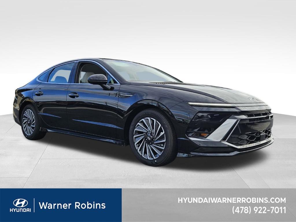 new 2025 Hyundai Sonata Hybrid car, priced at $26,895