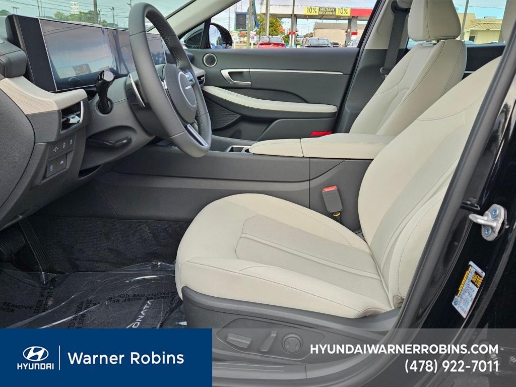 new 2025 Hyundai Sonata Hybrid car, priced at $26,895