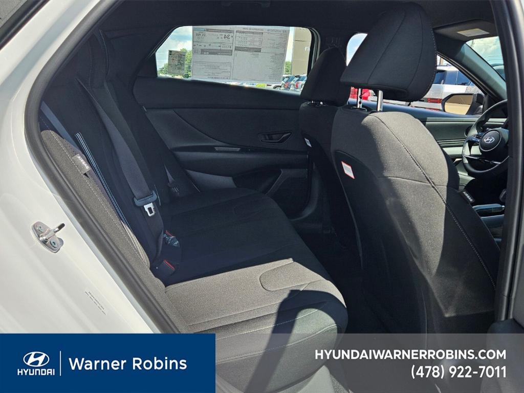 new 2025 Hyundai Elantra car, priced at $21,996