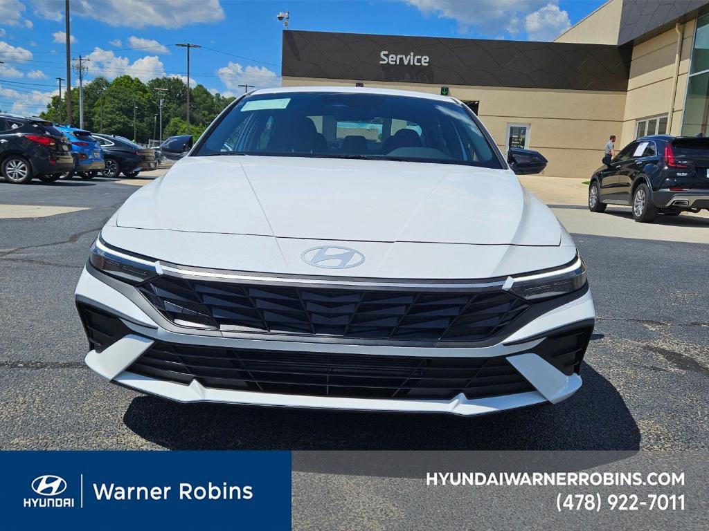 new 2025 Hyundai Elantra car, priced at $21,996