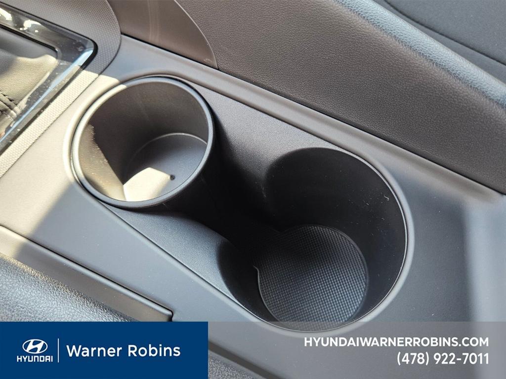 new 2025 Hyundai Elantra car, priced at $21,996