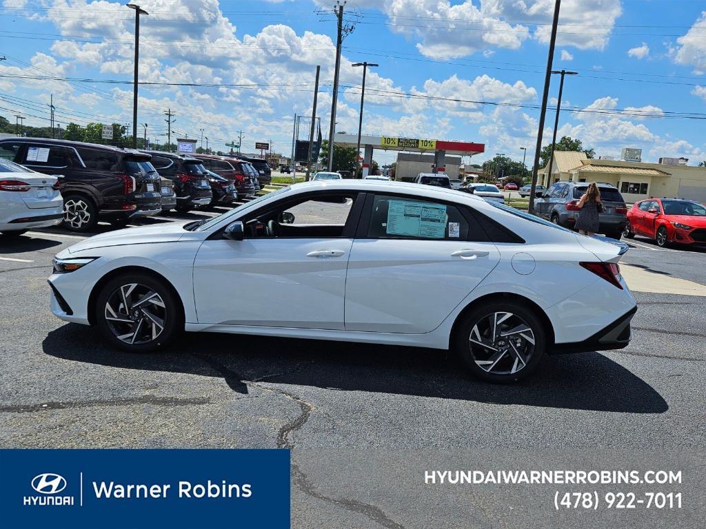 new 2025 Hyundai Elantra car, priced at $21,996