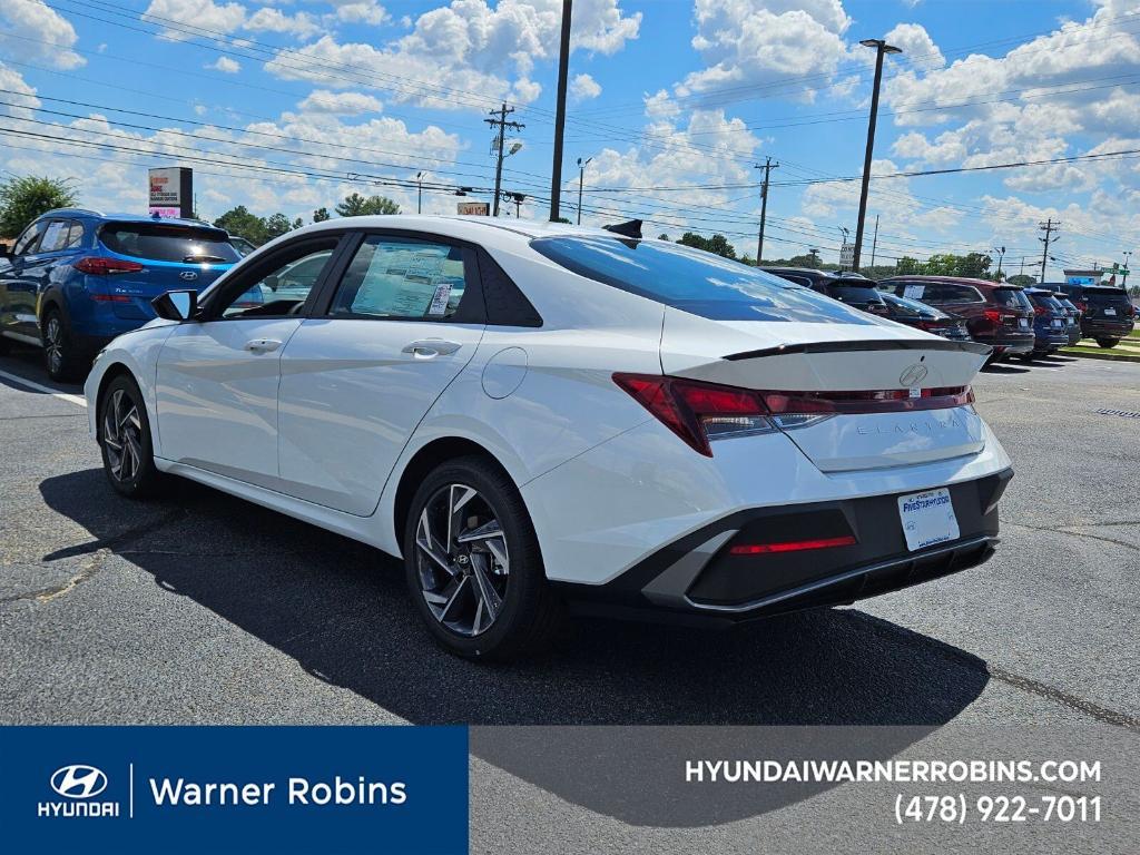 new 2025 Hyundai Elantra car, priced at $21,996