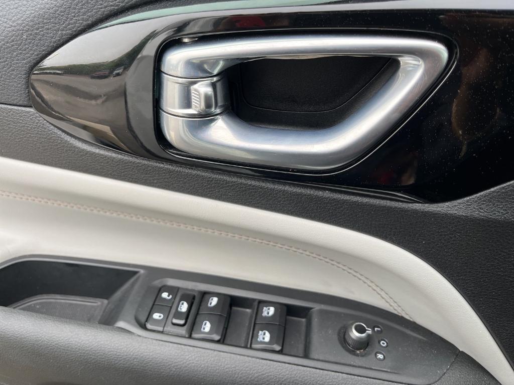 used 2025 Jeep Compass car, priced at $19,820