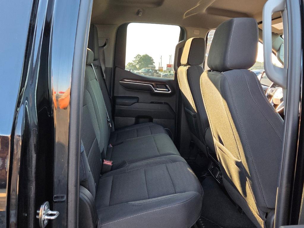 used 2022 GMC Sierra 1500 car, priced at $34,370