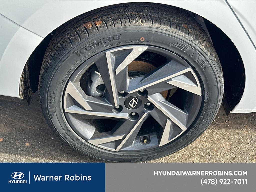 new 2025 Hyundai Elantra car, priced at $24,692