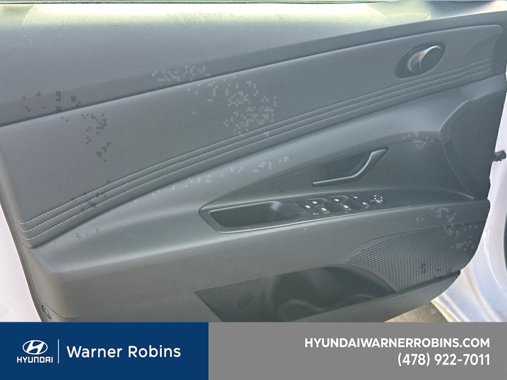 new 2025 Hyundai Elantra car, priced at $24,692