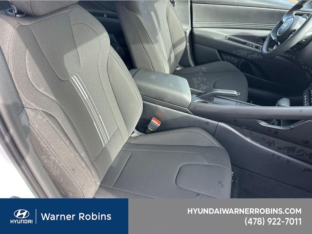 new 2025 Hyundai Elantra car, priced at $24,692