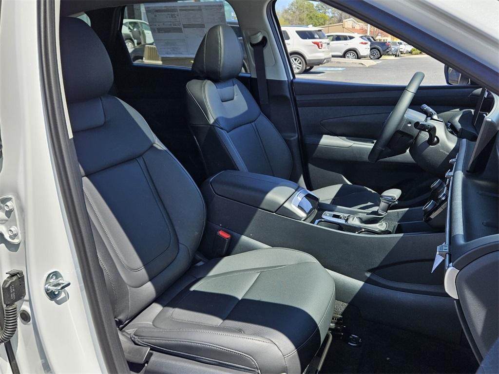 new 2025 Hyundai Tucson car, priced at $28,495