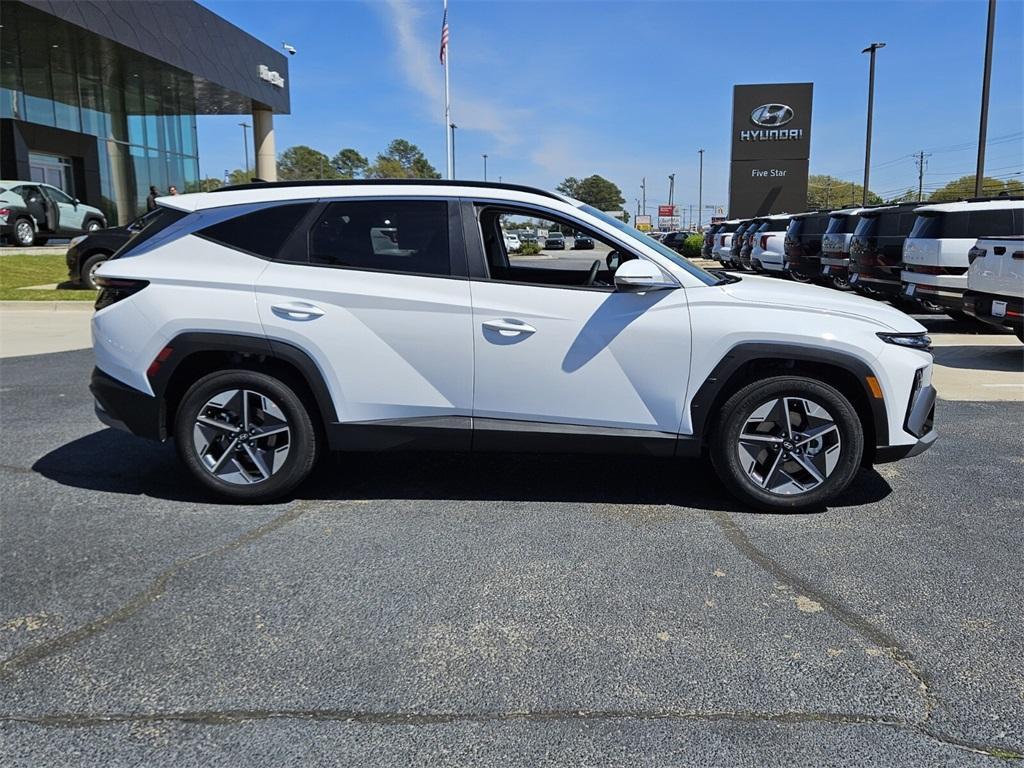 new 2025 Hyundai Tucson car, priced at $28,495