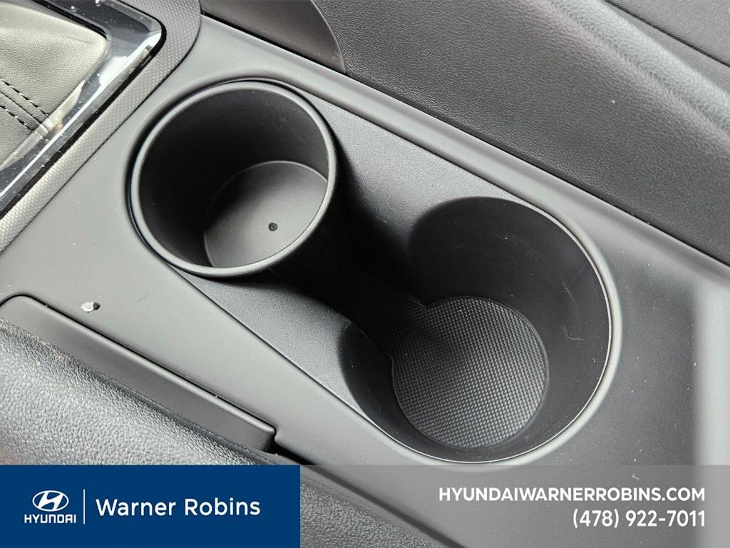 new 2025 Hyundai Elantra car, priced at $21,145