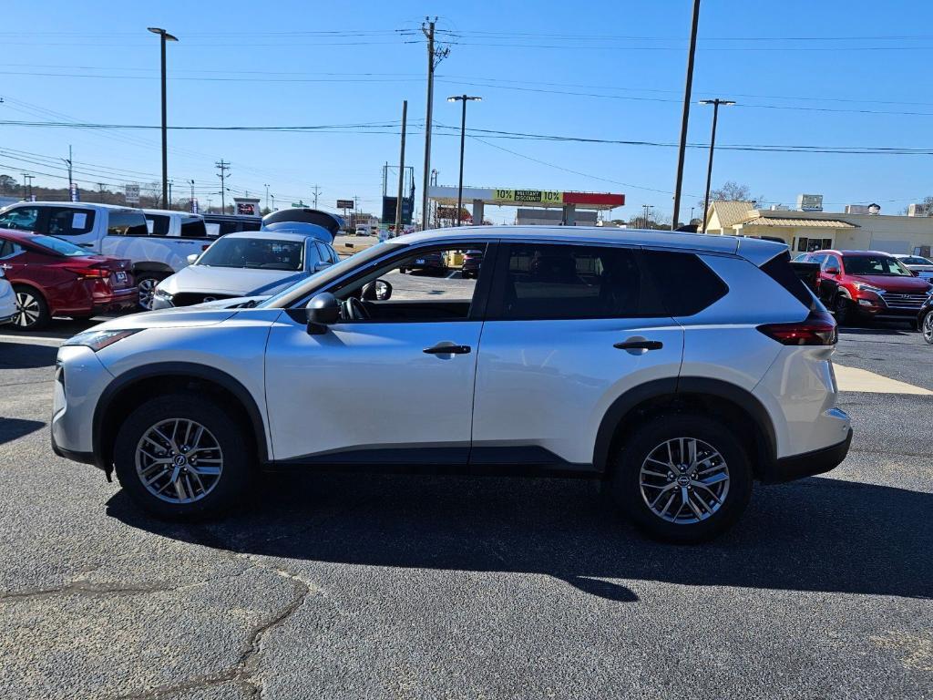 used 2024 Nissan Rogue car, priced at $17,420