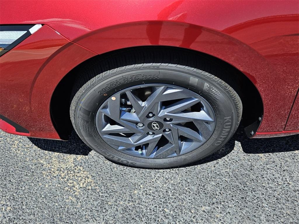 new 2025 Hyundai ELANTRA HEV car, priced at $22,995