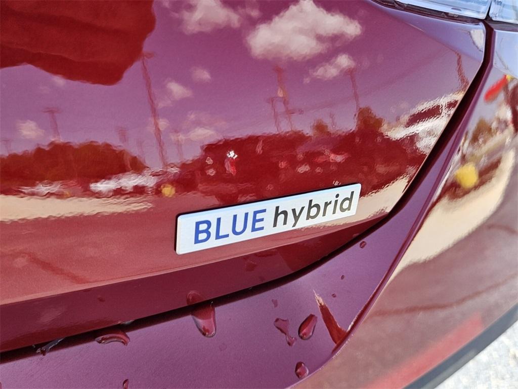 new 2025 Hyundai ELANTRA HEV car, priced at $22,995