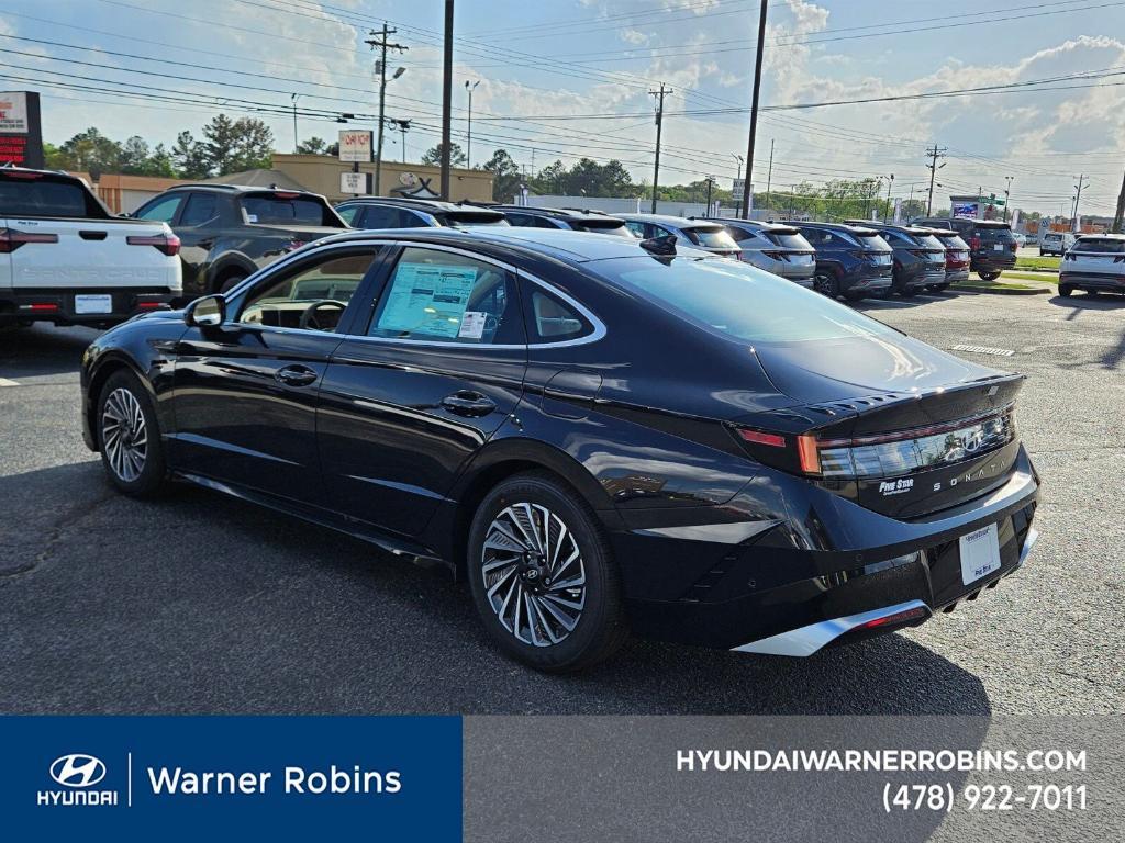 new 2025 Hyundai Sonata Hybrid car, priced at $32,665