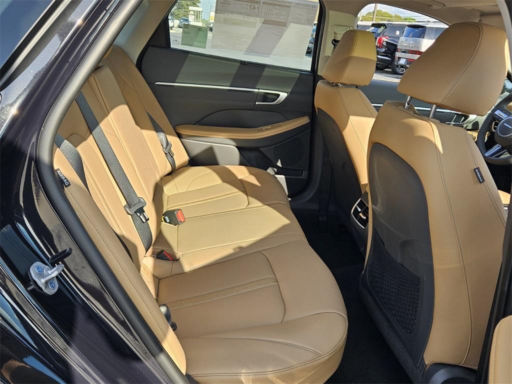 new 2025 Hyundai Sonata Hybrid car, priced at $35,550