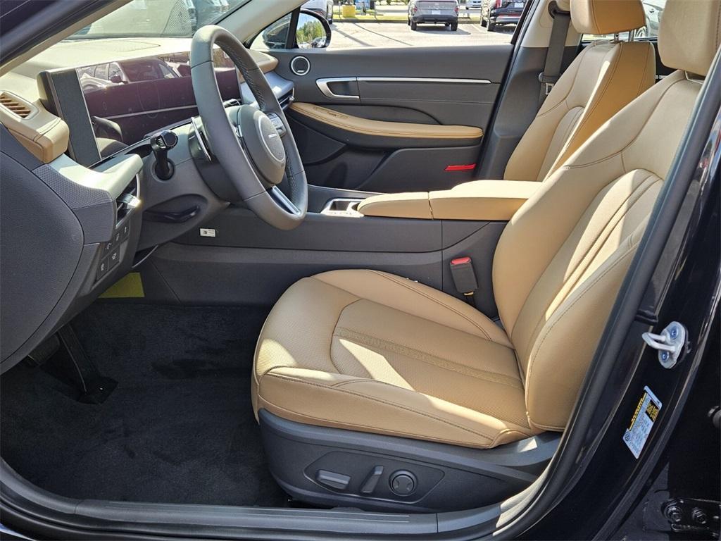 new 2025 Hyundai Sonata Hybrid car, priced at $35,550