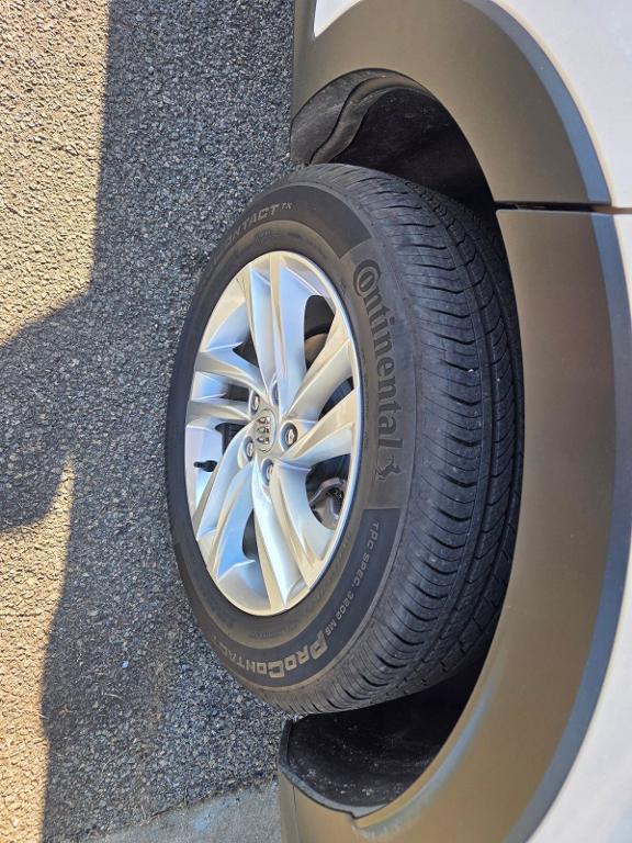 used 2025 Buick Envista car, priced at $21,020