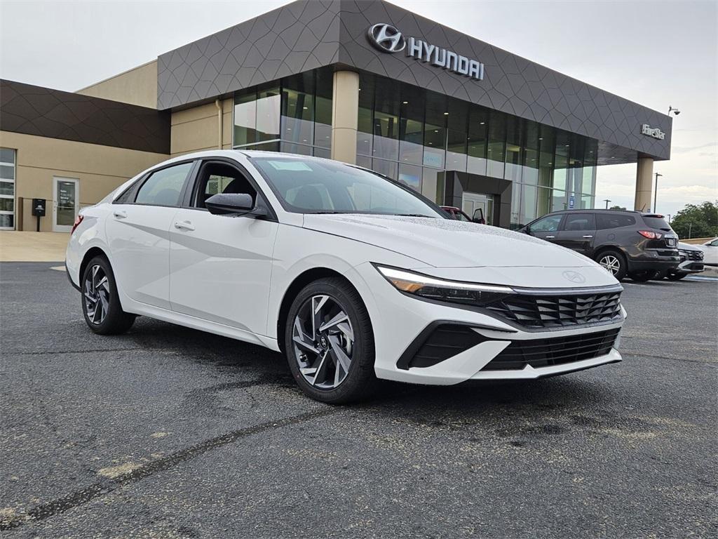 new 2025 Hyundai Elantra car, priced at $21,862