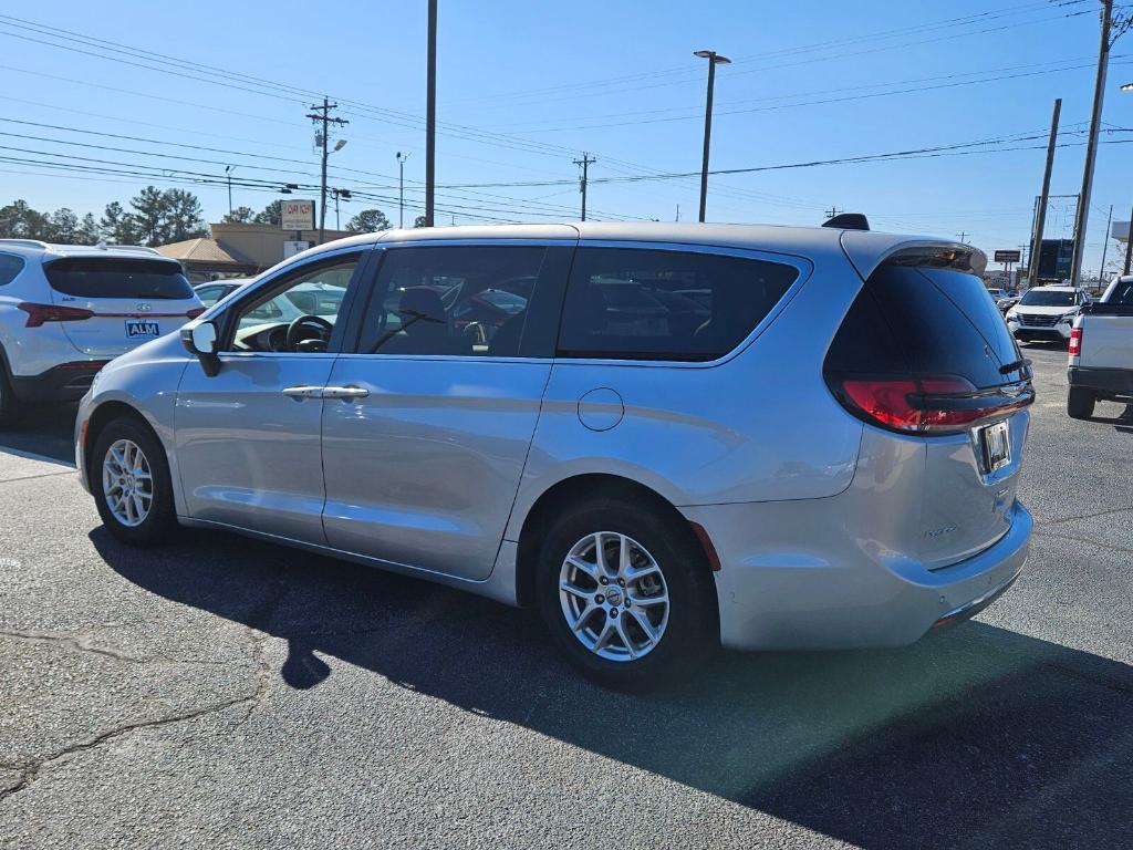 used 2023 Chrysler Pacifica car, priced at $22,020