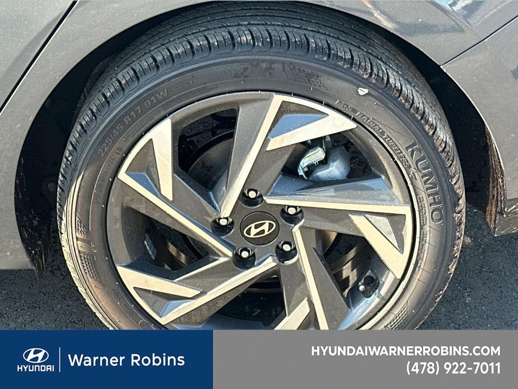 new 2025 Hyundai Elantra car, priced at $24,246