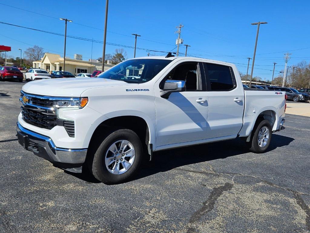 used 2025 Chevrolet Silverado 1500 car, priced at $37,720